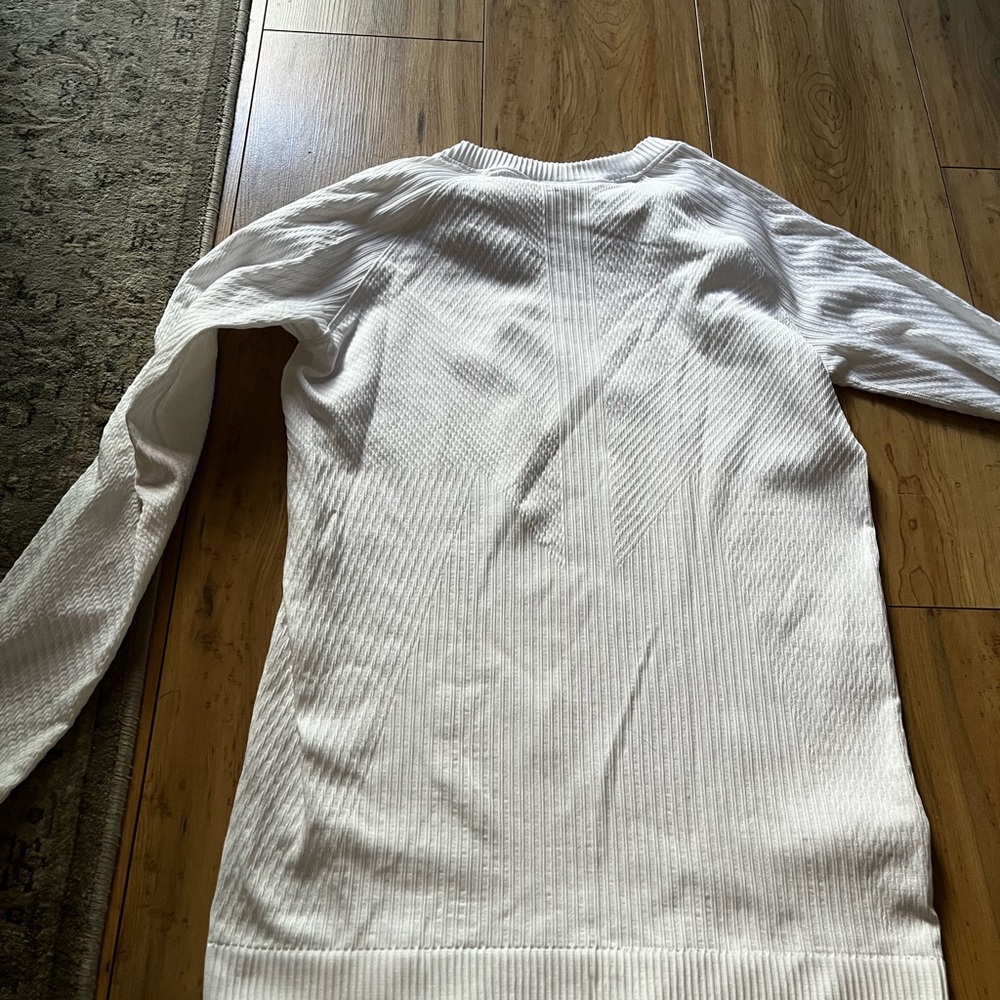 Lululemon fitted sweater